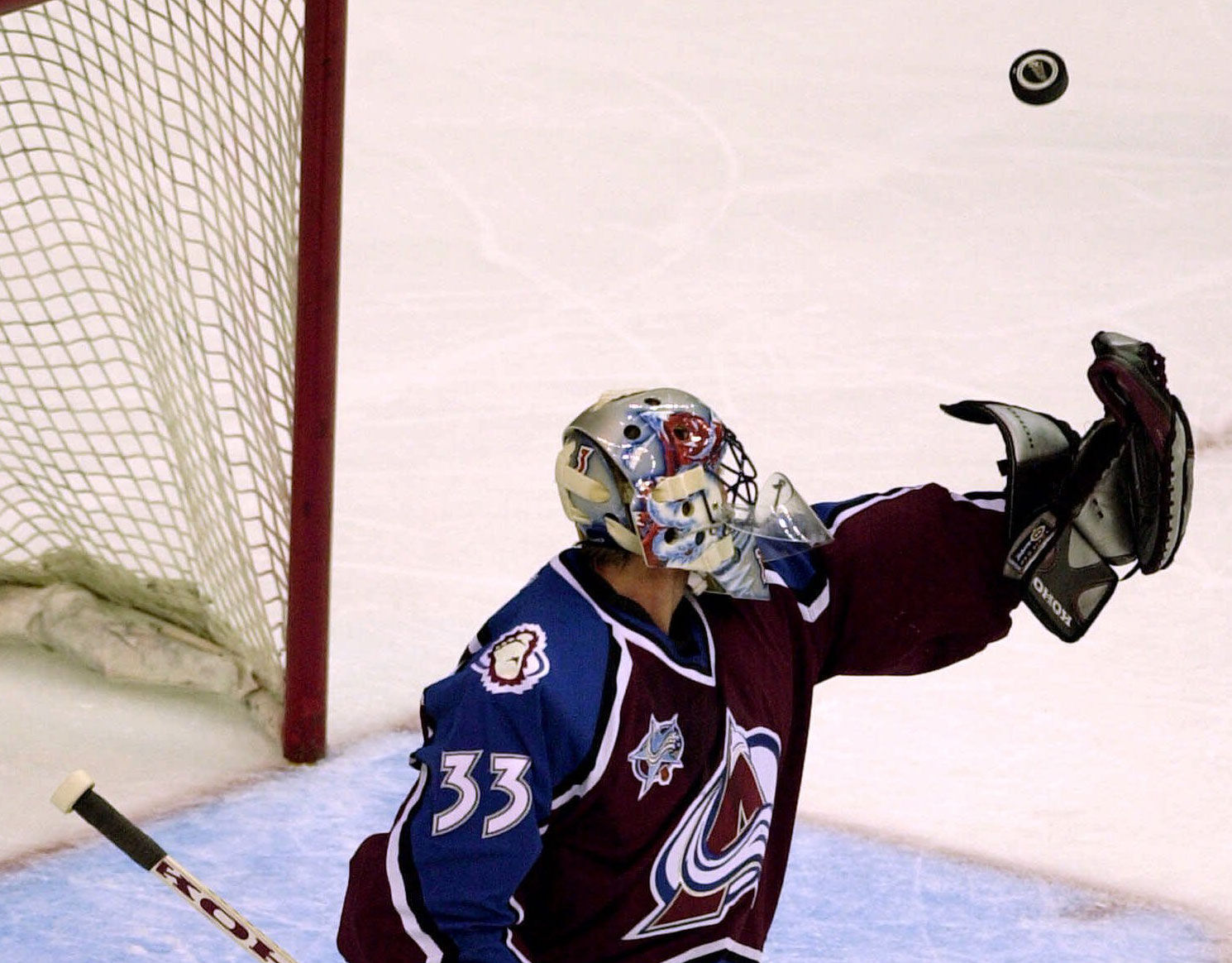 2000: Goalie Patrick Roy sets NHL record with 448th career win